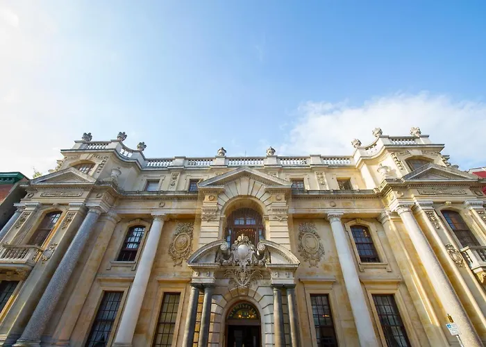 St Giles House