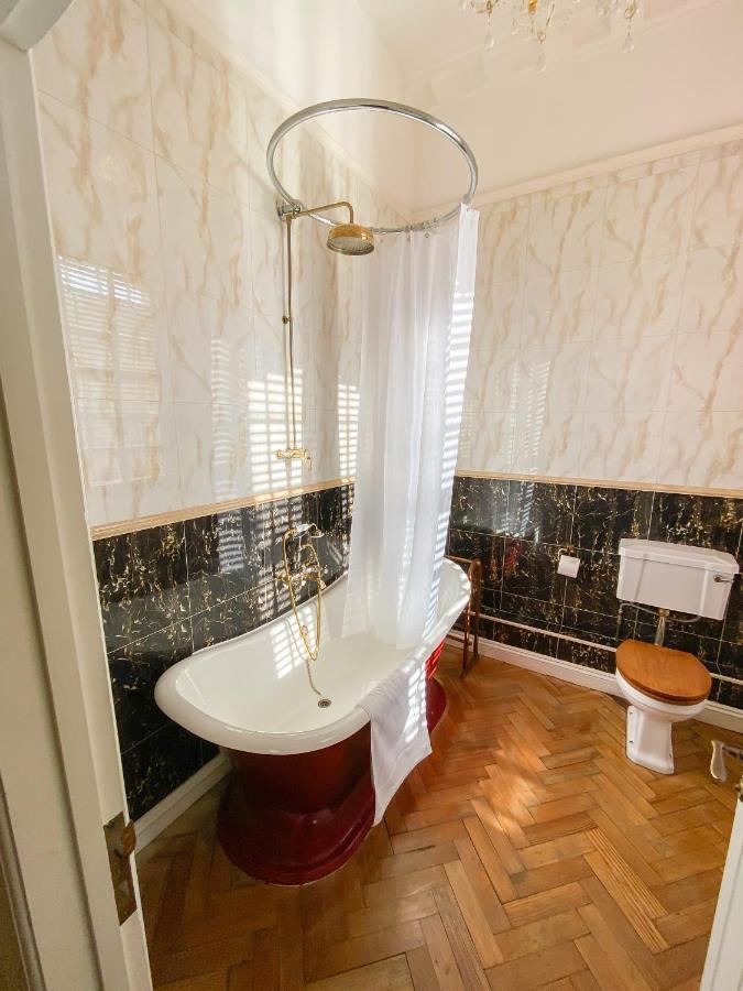 Hotel St Giles House 4*